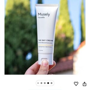 Muse FaceRx The Day Cream - White Tube